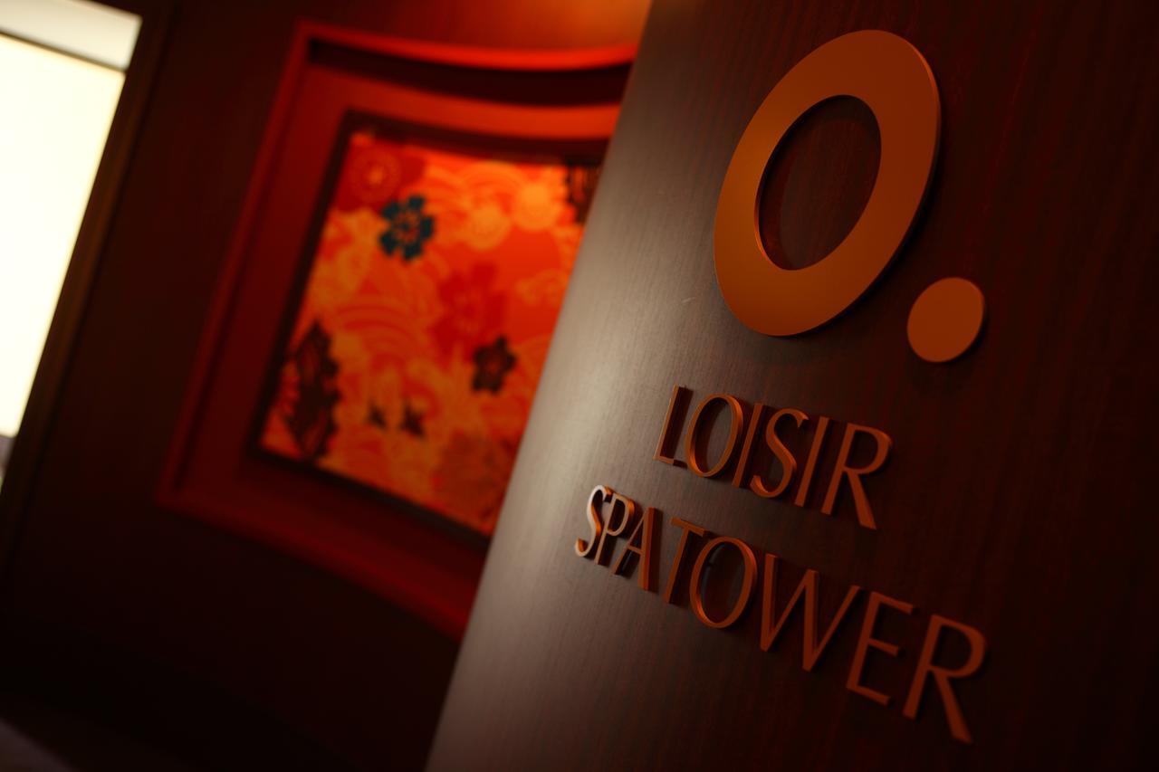 Loisir Spa Tower Naha Hotel Bagian luar foto